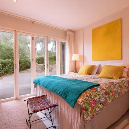 Cocoon With Balcony - Sea View * 圣马克西姆